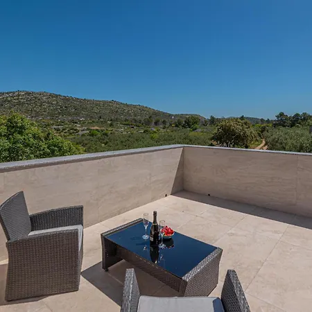 Four-bedroom In Holiday home