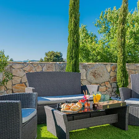 Four-bedroom In Holiday home *