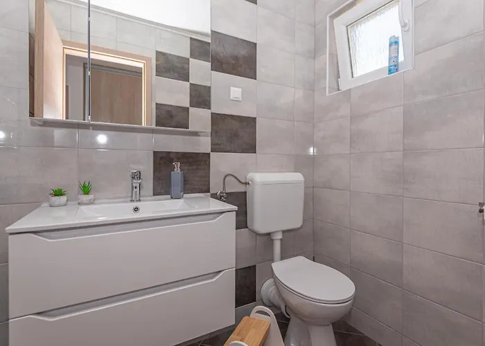 Four-bedroom In * Zaton (Sibenik-Knin)