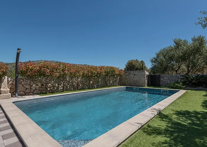 Four-bedroom In Vakantiehuis *