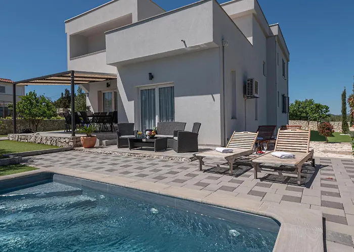 Four-bedroom In Casa vacanze Zaton (Sibenik-Knin)