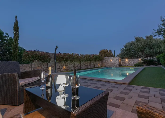 Four-bedroom In Zaton (Sibenik-Knin)