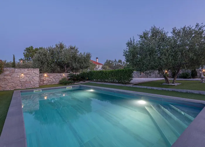 Casa vacanze Four-bedroom In Zaton (Sibenik-Knin)