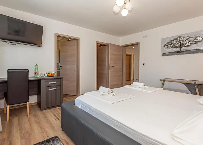 Four-bedroom In * Zaton (Sibenik-Knin)